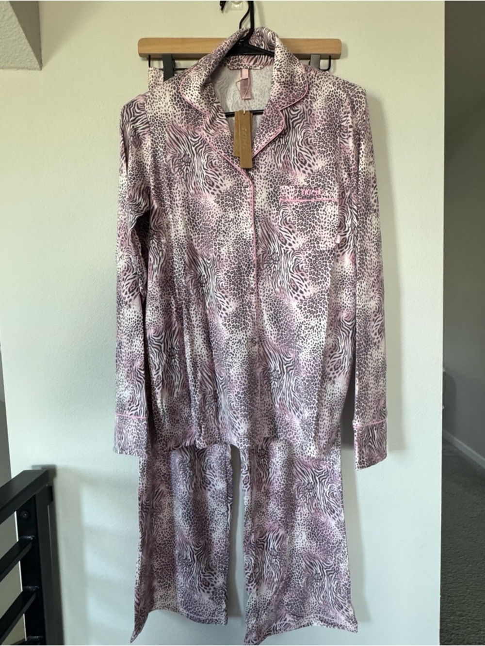 SKIMS Sleep Long Sleeve Button Up Set - Bloom Mini Multi Animal Print - Picture 2 of 12